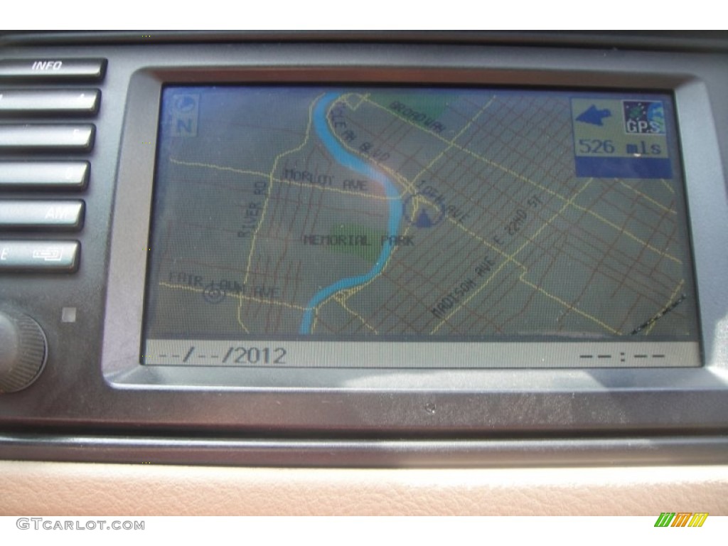 2001 BMW X5 4.4i Navigation Photos