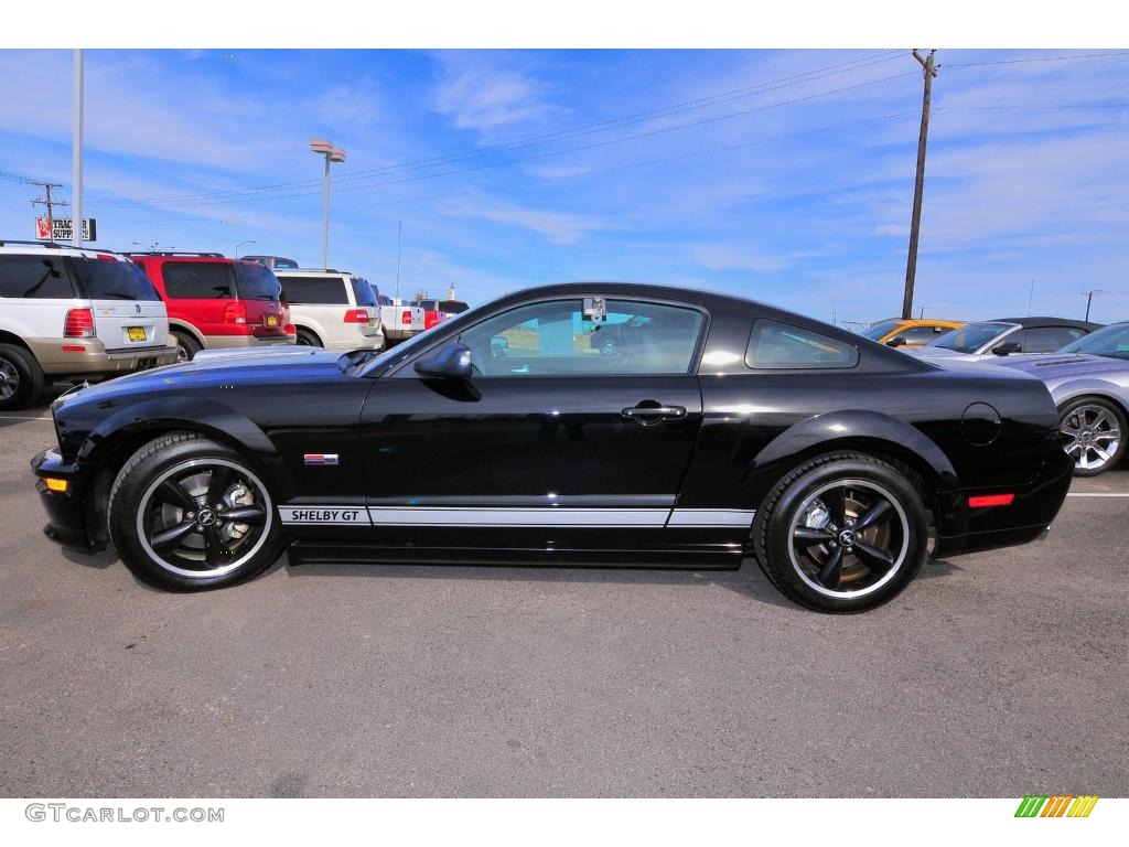 2007 Mustang Shelby GT Coupe - Black / Dark Charcoal photo #2