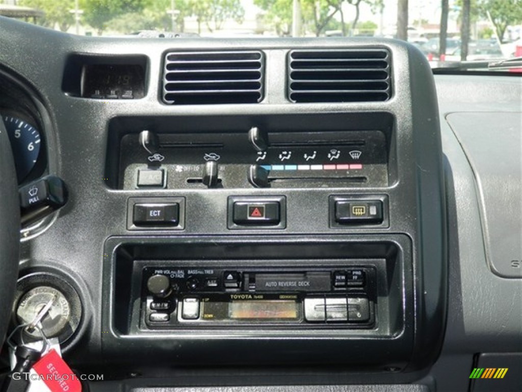 1997 RAV4  - Dark Green Metallic / Gray photo #35