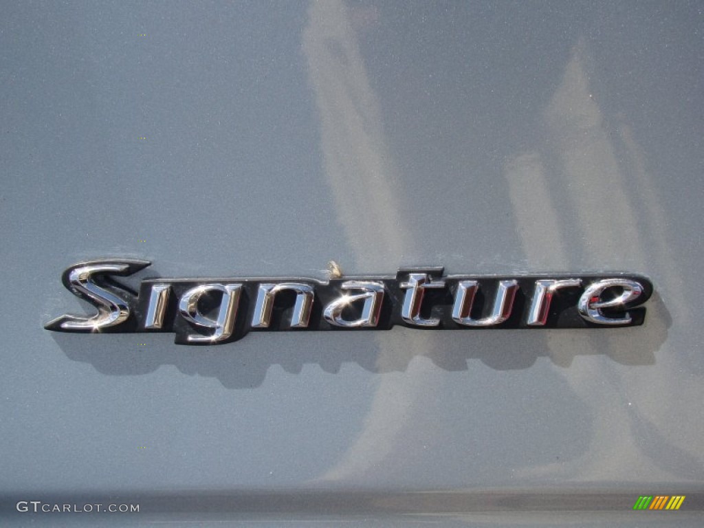 2007 Lincoln Town Car Signature Marks and Logos Photo #69245526