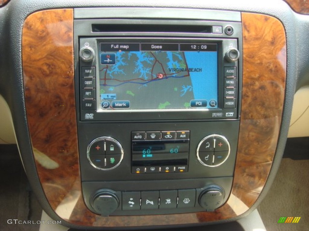 2007 Chevrolet Tahoe LTZ 4x4 Controls Photo #69246867