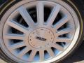 2004 Lincoln Town Car Signature Wheel and Tire Photo