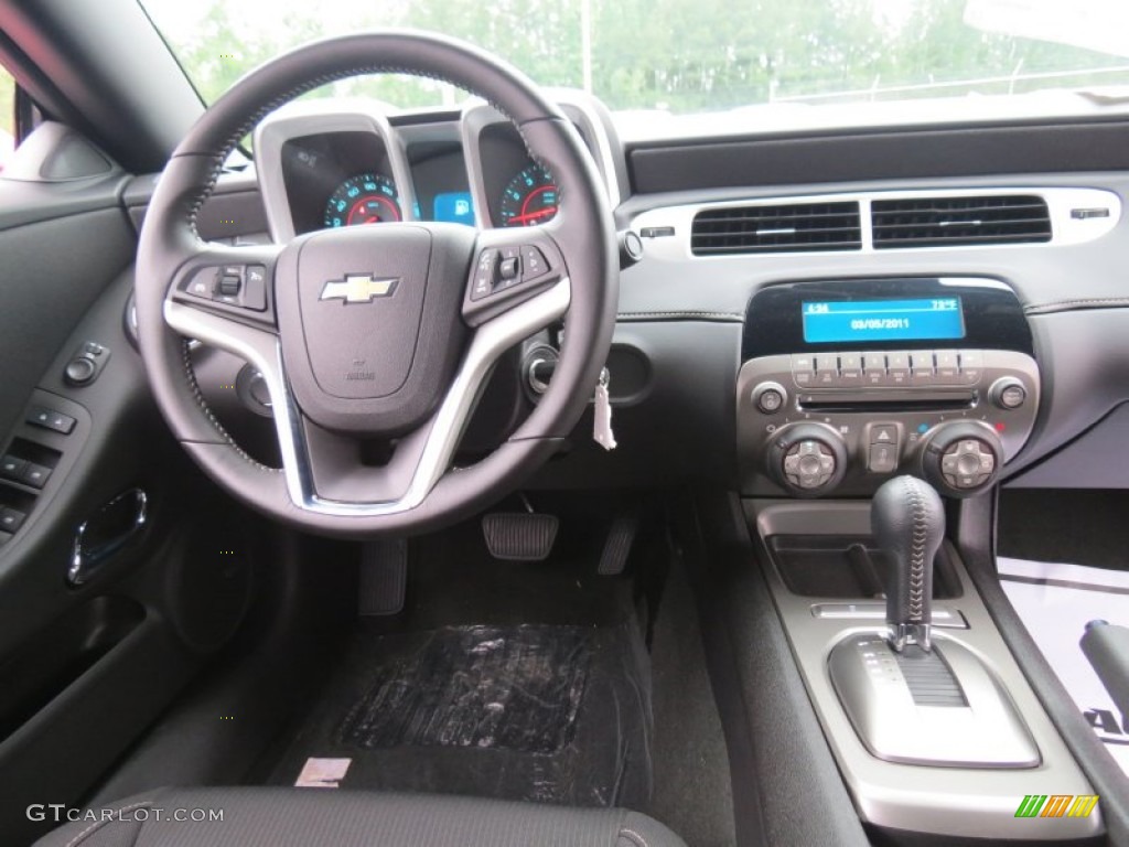 2012 Chevrolet Camaro LT/RS Convertible Black Dashboard Photo #69250176
