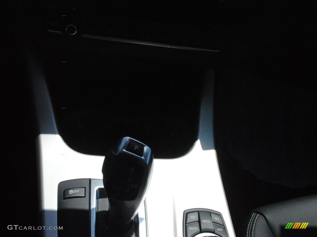 2012 X3 xDrive 28i - Alpine White / Black photo #24
