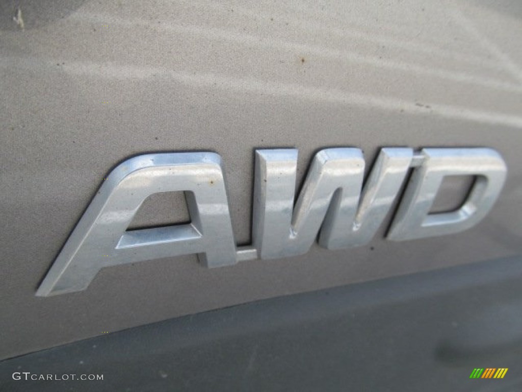 2011 Sorento LX AWD - Titanium Silver / Black photo #5