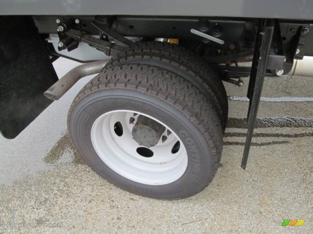 2012 Ford F550 Super Duty XL Regular Cab 4x4 Dump Truck Wheel Photo #69258069