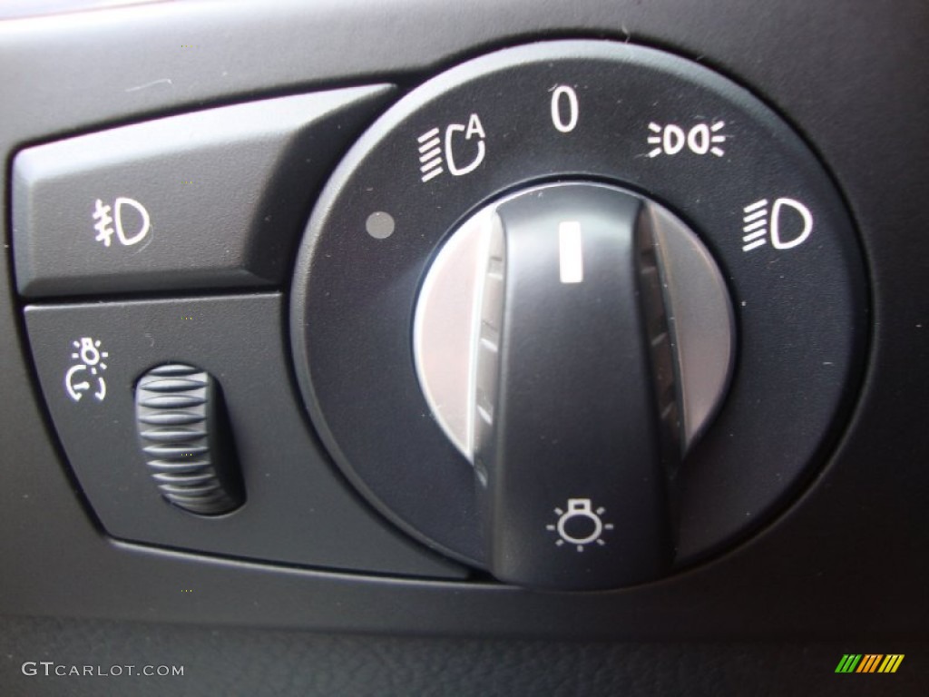 2010 BMW 5 Series 550i Sedan Controls Photo #69258969