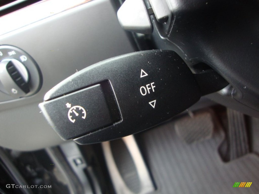 2010 BMW 5 Series 550i Sedan Controls Photo #69258984