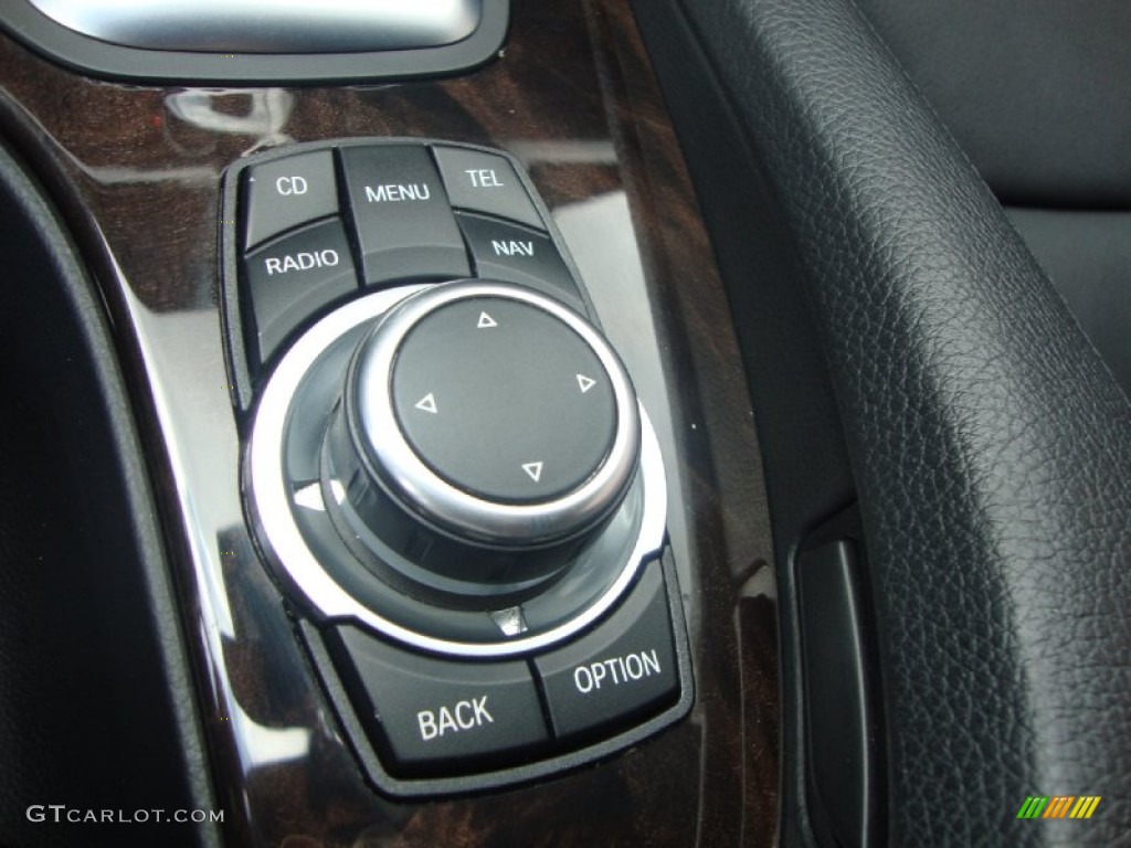 2010 BMW 5 Series 550i Sedan Controls Photo #69259140