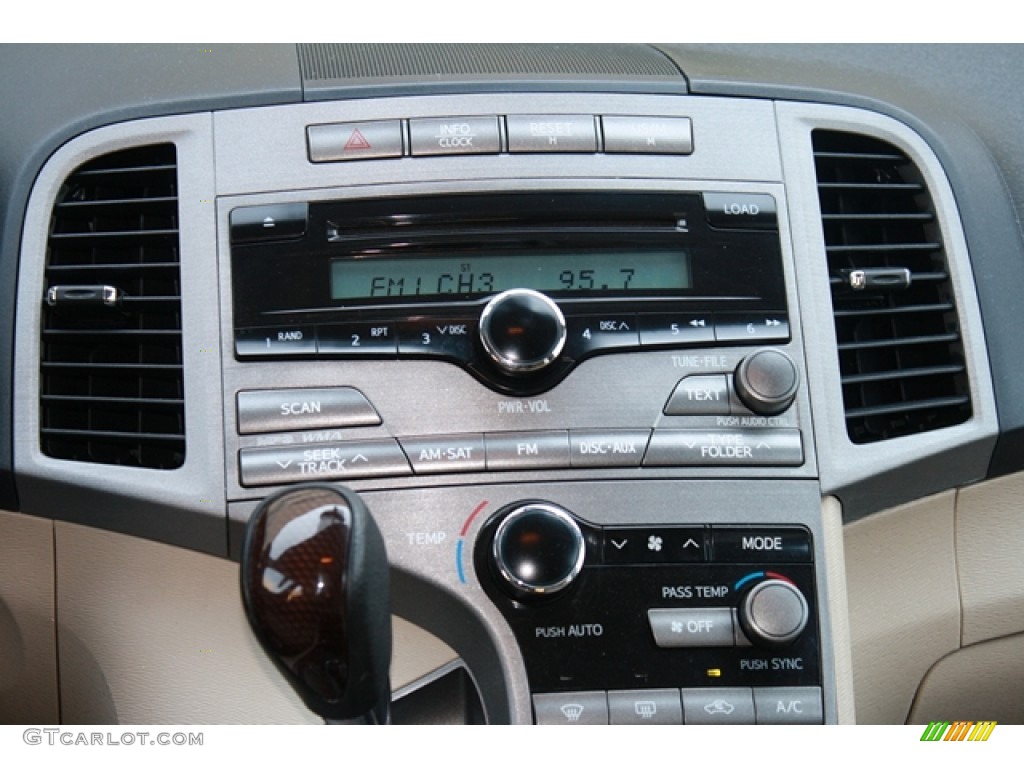 2009 Toyota Venza V6 AWD Controls Photo #69260313