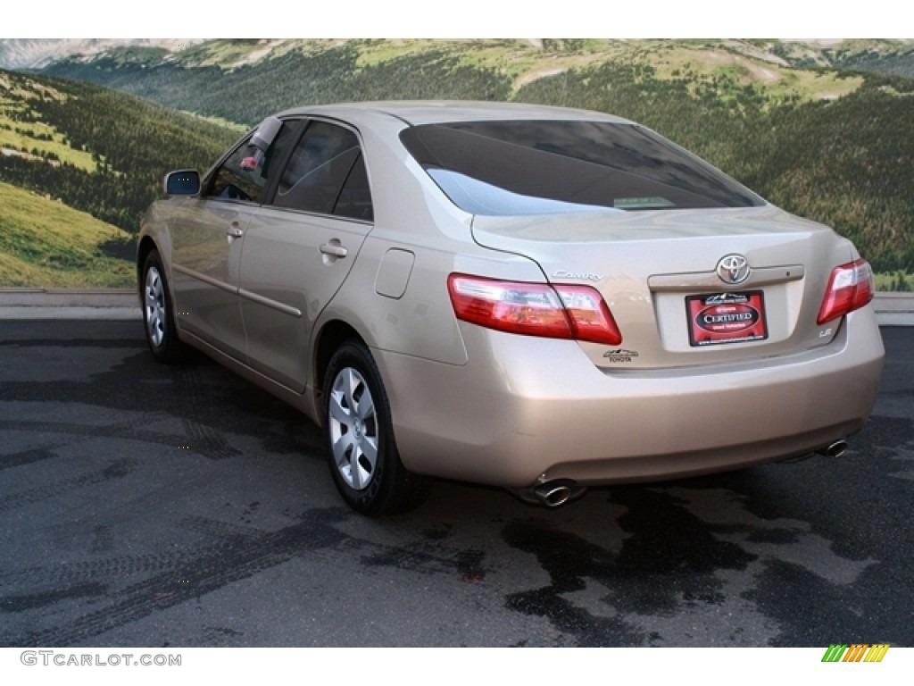 2008 Camry LE V6 - Desert Sand Mica / Bisque photo #4