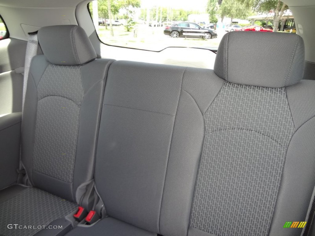 2010 Traverse LS - Silver Ice Metallic / Dark Gray/Light Gray photo #6