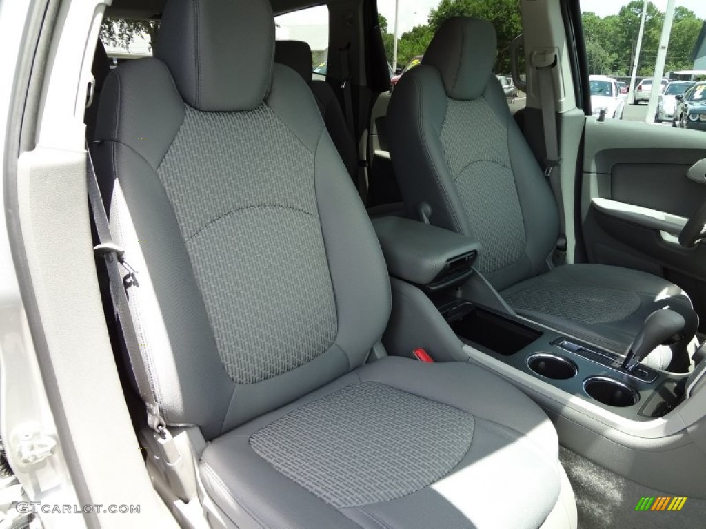 2010 Traverse LS - Silver Ice Metallic / Dark Gray/Light Gray photo #14