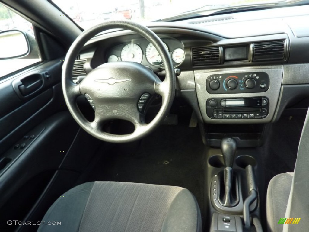 2005 Sebring GTC Convertible - Deep Red Pearl / Dark Slate Gray photo #17