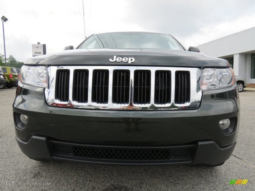 2011 Grand Cherokee Laredo X Package - Natural Green Pearl / Dark Graystone/Medium Graystone photo #2