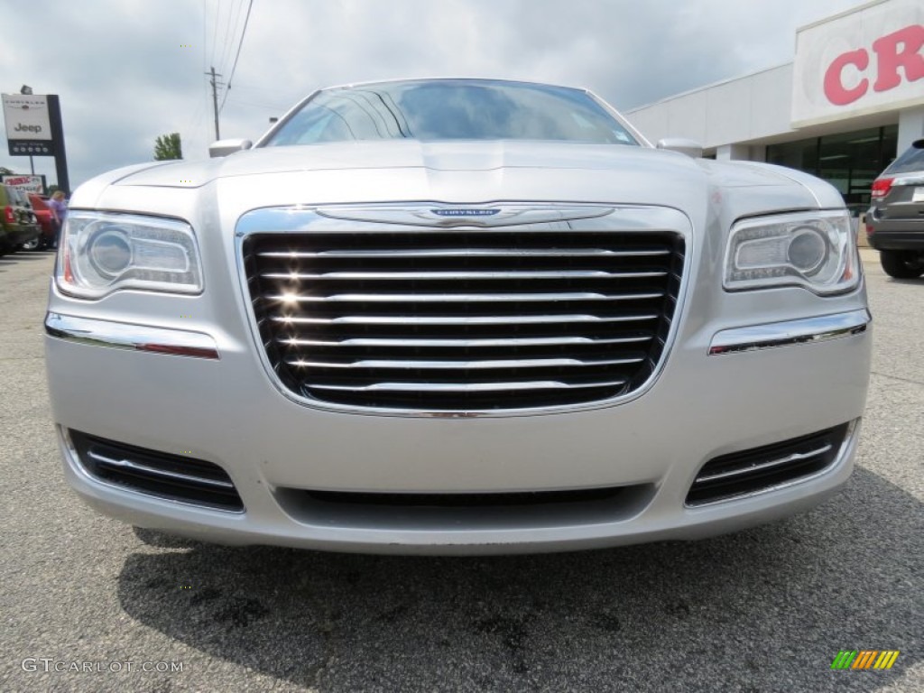 2012 300  - Bright Silver Metallic / Black photo #2