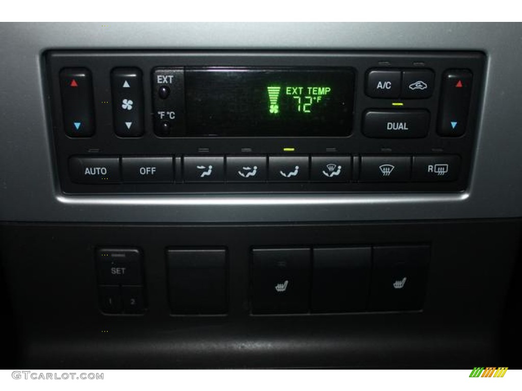 2006 Mercury Mountaineer Premier AWD Controls Photos