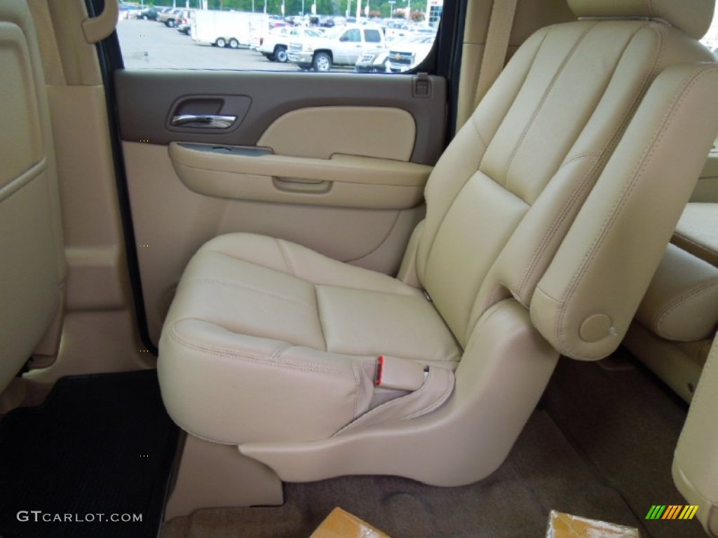 Light Cashmere/Dark Cashmere Interior 2013 Chevrolet Suburban LT 4x4 Photo #69269073