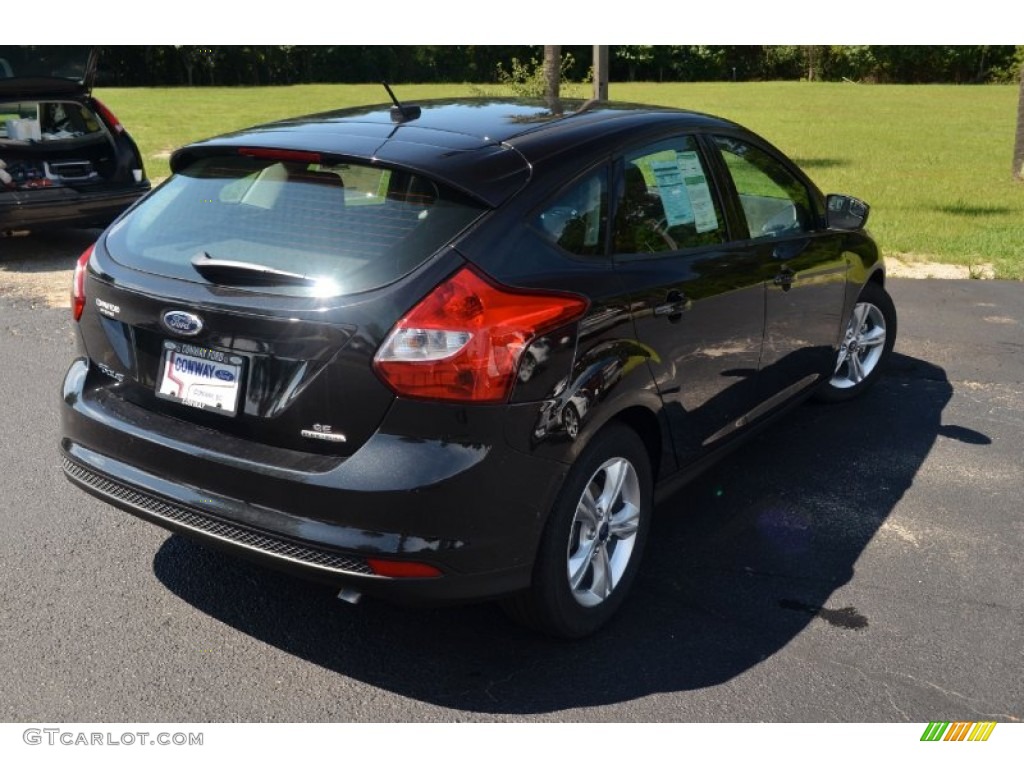 2012 Focus SE Sport 5-Door - Tuxedo Black Metallic / Two-Tone Sport photo #5