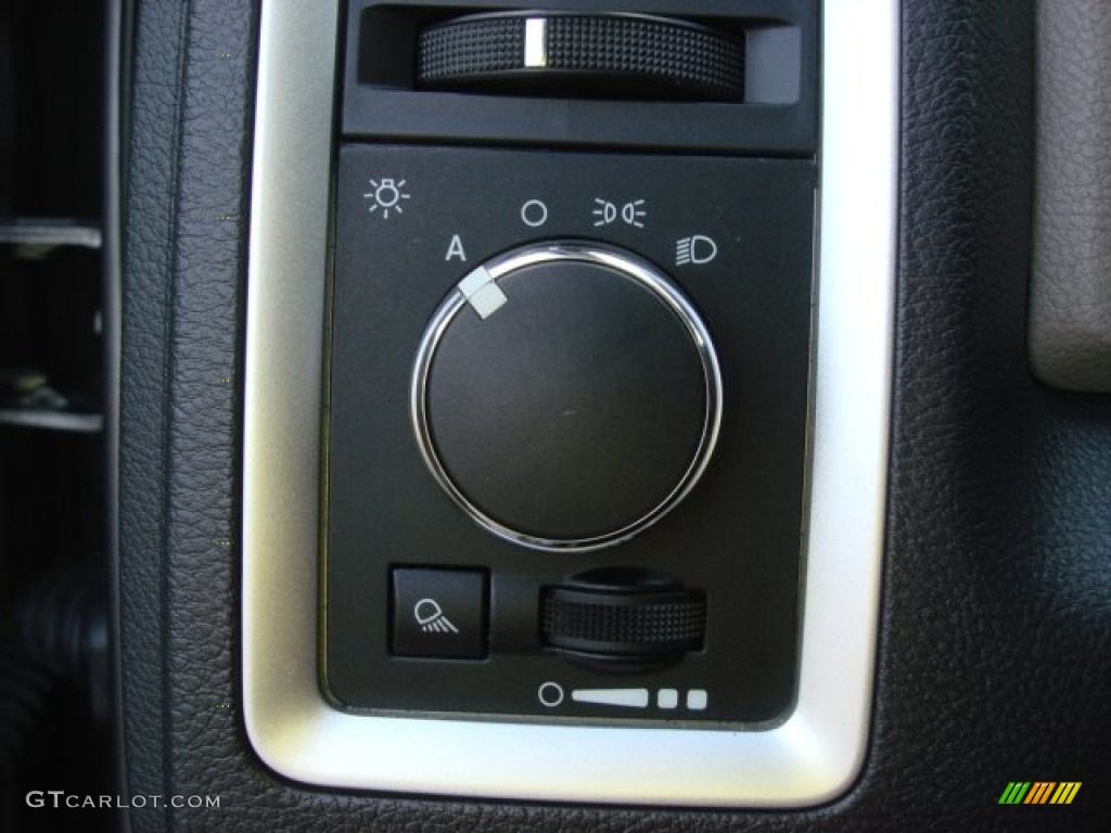 2010 Ram 1500 ST Crew Cab - Mineral Gray Metallic / Dark Slate/Medium Graystone photo #19