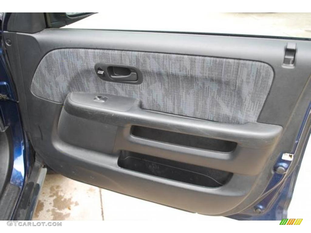 2004 CR-V LX - Eternal Blue Pearl / Black photo #18