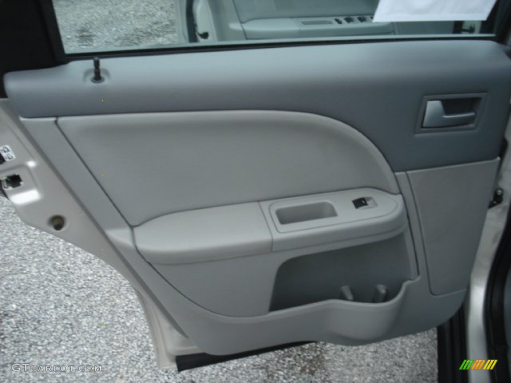 2007 Mercury Montego Standard Montego Model Door Panel Photos