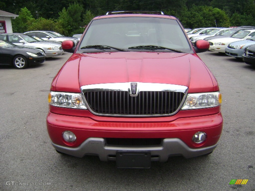 2001 Navigator  - Laser Red Metallic / Medium Graphite photo #2