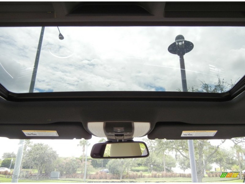 2013 Mercedes-Benz E 350 Sedan Sunroof Photo #69284028