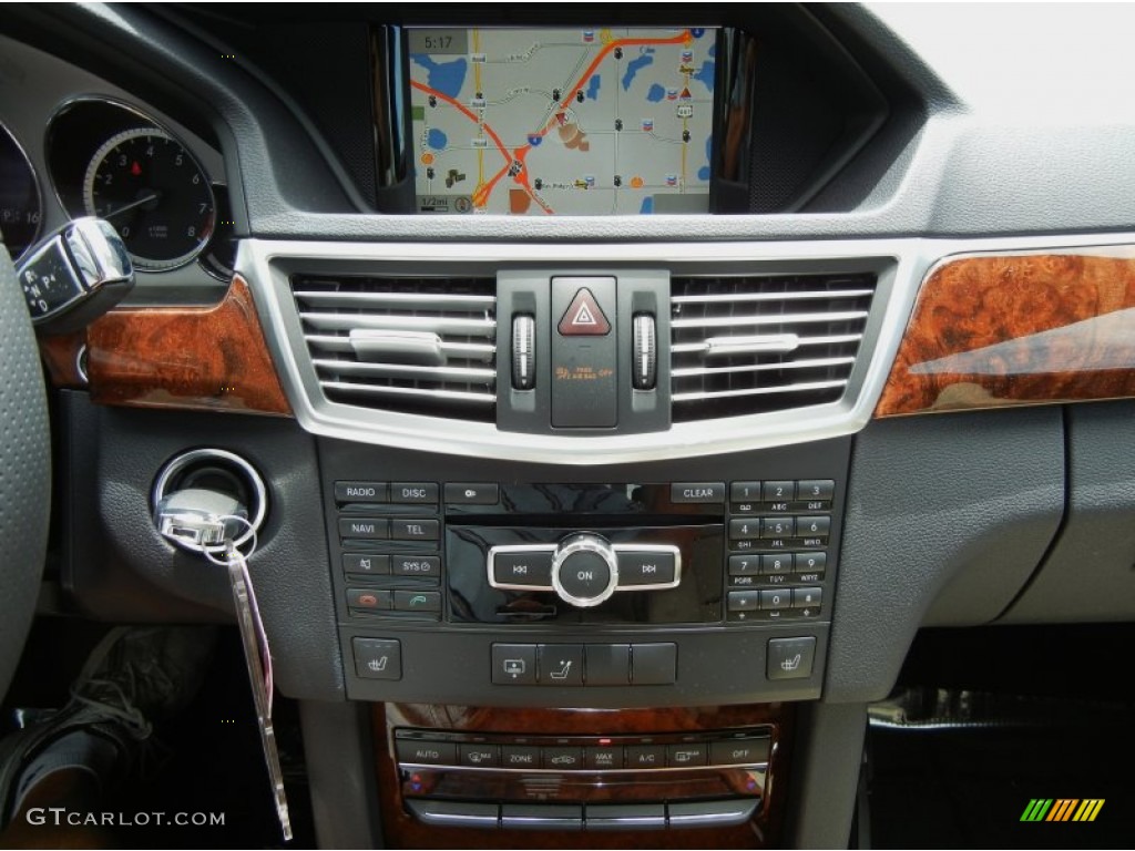 2013 Mercedes-Benz E 350 Sedan Controls Photo #69284279