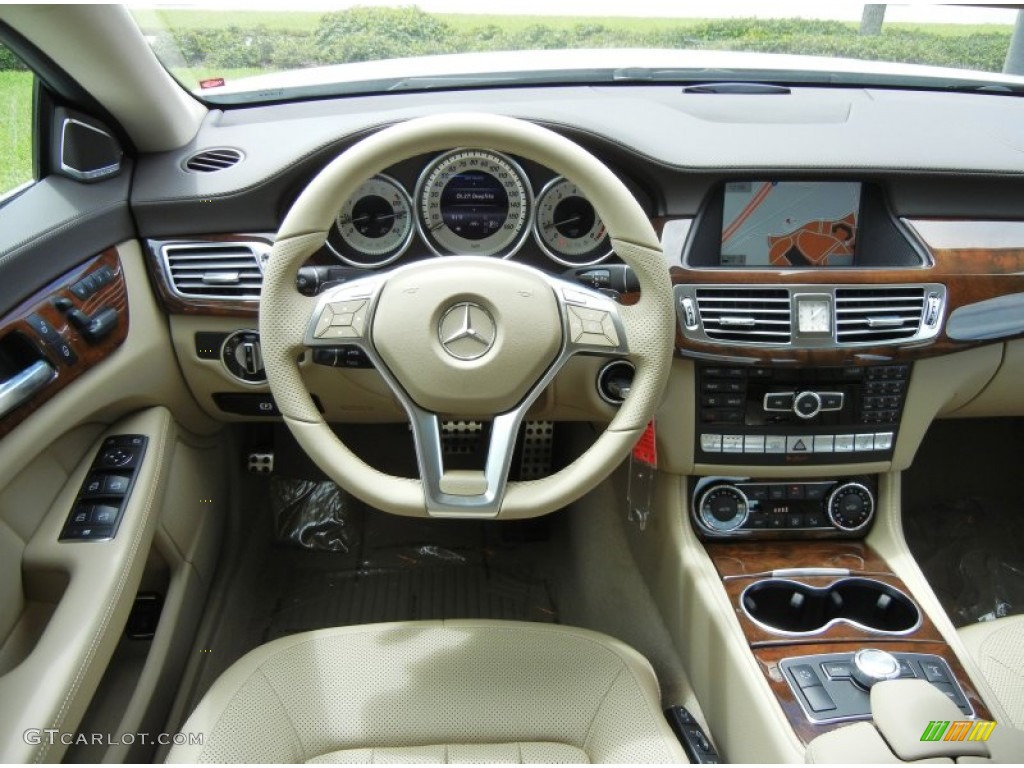 2013 Mercedes-Benz CLS 550 Coupe Almond/Mocha Dashboard Photo #69284487