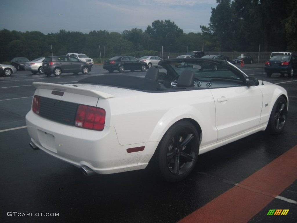 2007 Mustang GT Premium Convertible - Performance White / Dark Charcoal photo #3