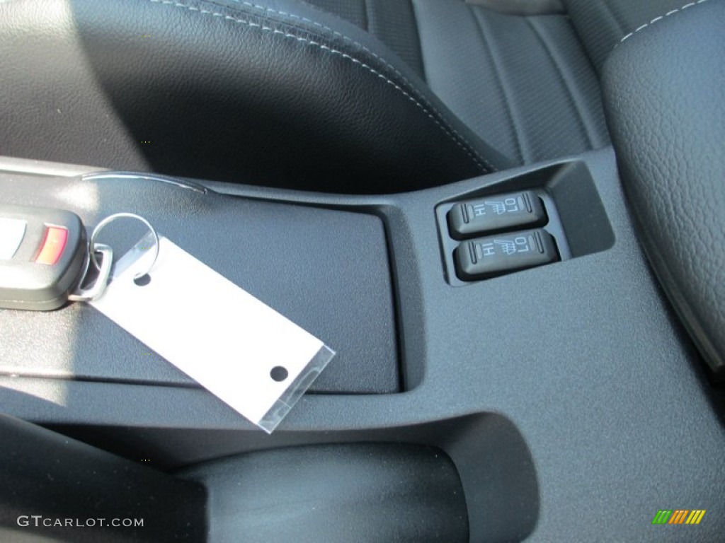 2012 Lancer Evolution MR - Wicked White / Black Recaro photo #22