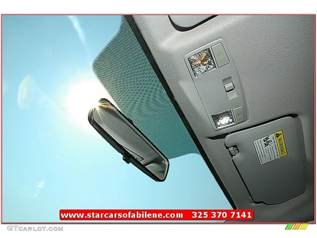 2006 MAZDA5 Sport - Whitewater Pearl / Black photo #33