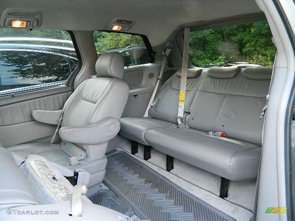 2006 Toyota Sienna XLE AWD Rear Seat Photo #69291638