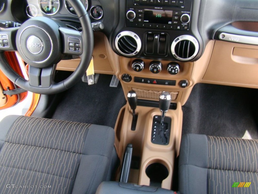 2011 Wrangler Sahara 4x4 - Mango Tango Pearl / Black/Dark Saddle photo #13