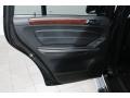 Black - GL 450 4Matic Photo No. 14