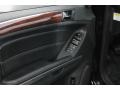 Black - GL 450 4Matic Photo No. 16