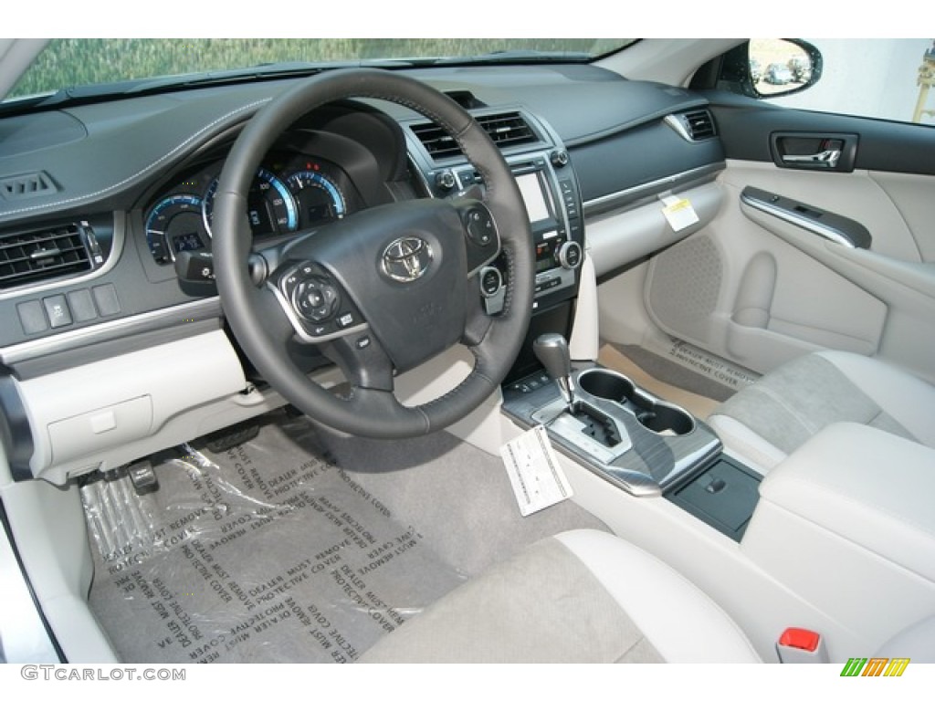 Ash Interior 2012 Toyota Camry Hybrid XLE Photo #69294419