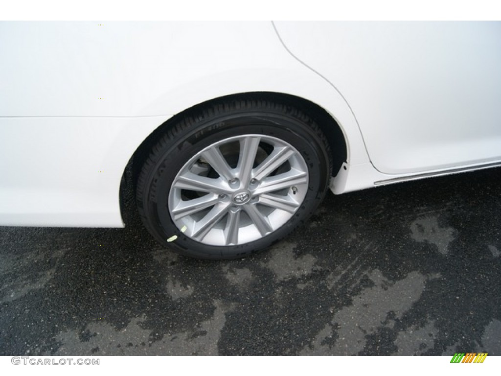 2012 Toyota Camry Hybrid XLE Wheel Photo #69294540