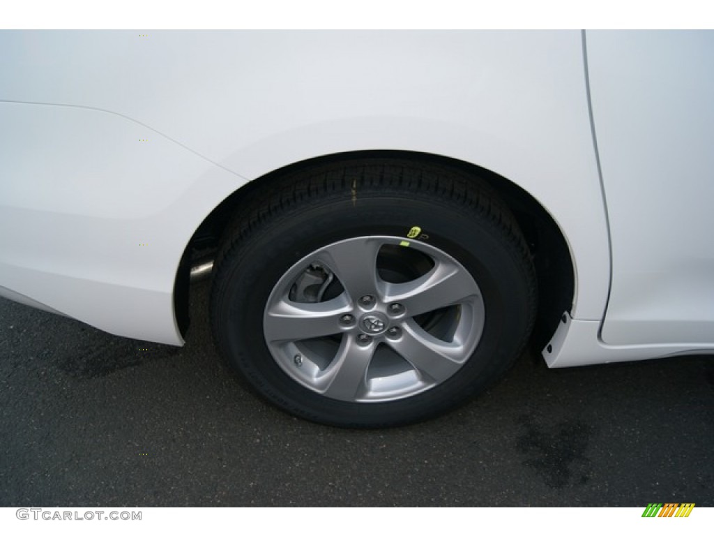 2012 Toyota Sienna LE Wheel Photo #69294741