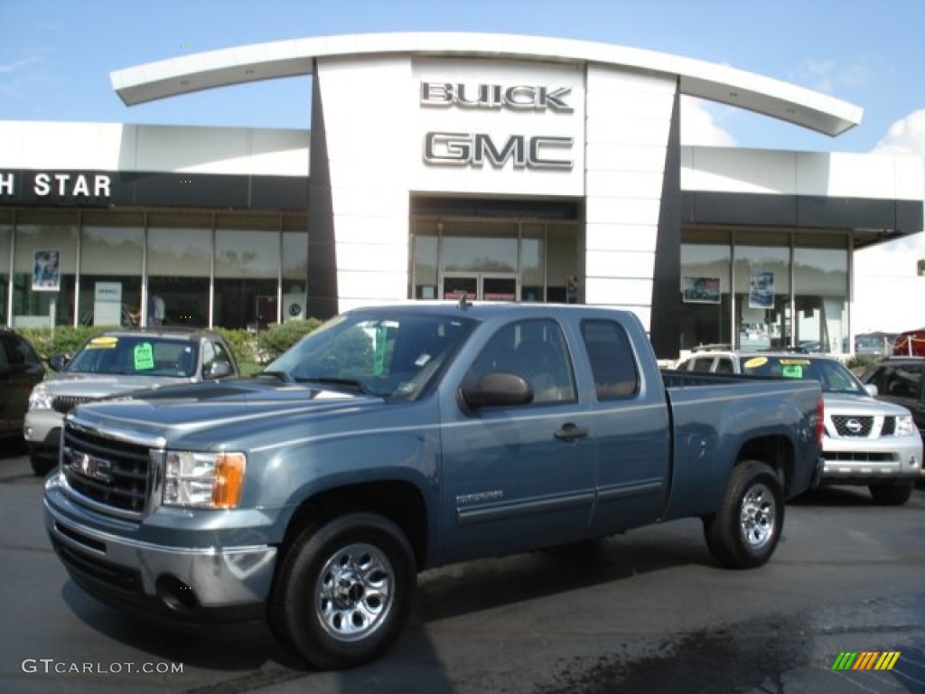 Stealth Gray Metallic GMC Sierra 1500