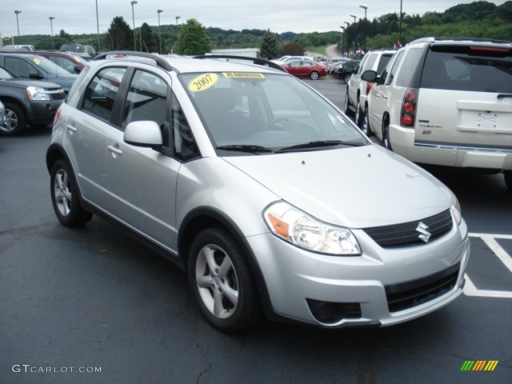 2007 SX4 Convenience AWD - Silky Silver Metallic / Black photo #4