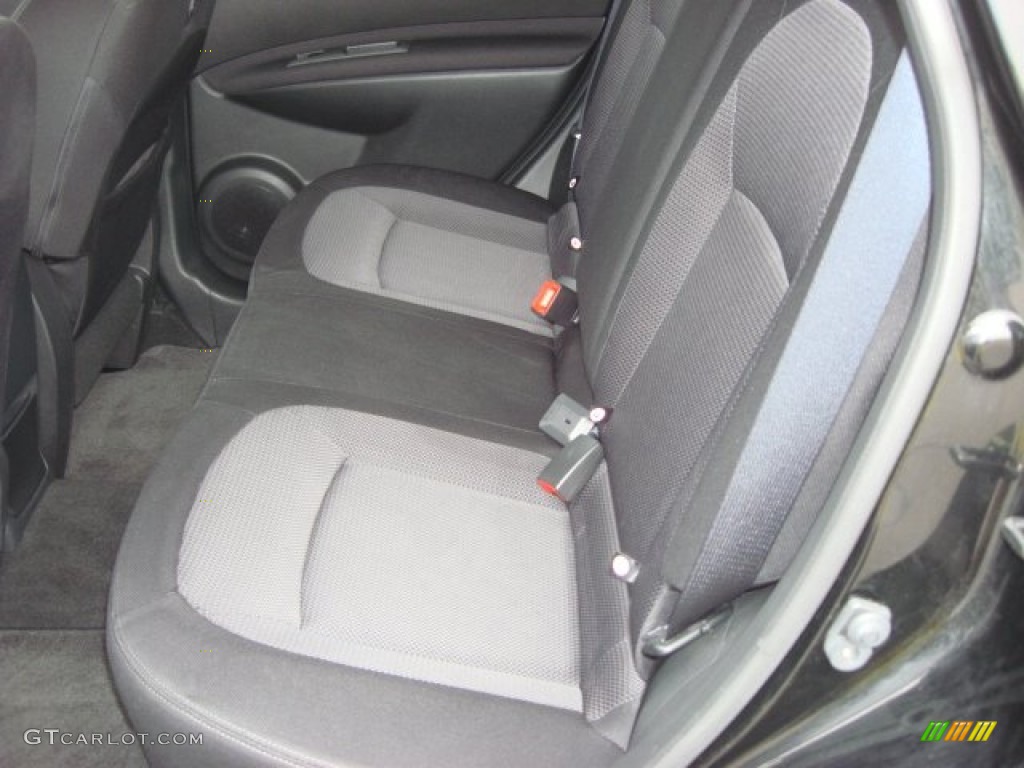 2011 Rogue SV - Wicked Black / Black photo #10
