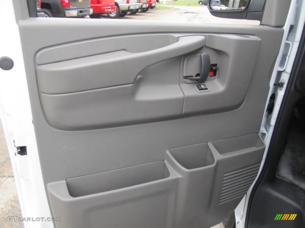 2013 Express 3500 Cargo Van - Summit White / Medium Pewter photo #7