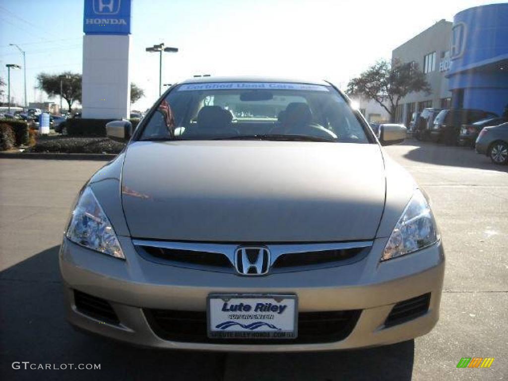 2006 Accord EX-L V6 Sedan - Desert Mist Metallic / Ivory photo #2