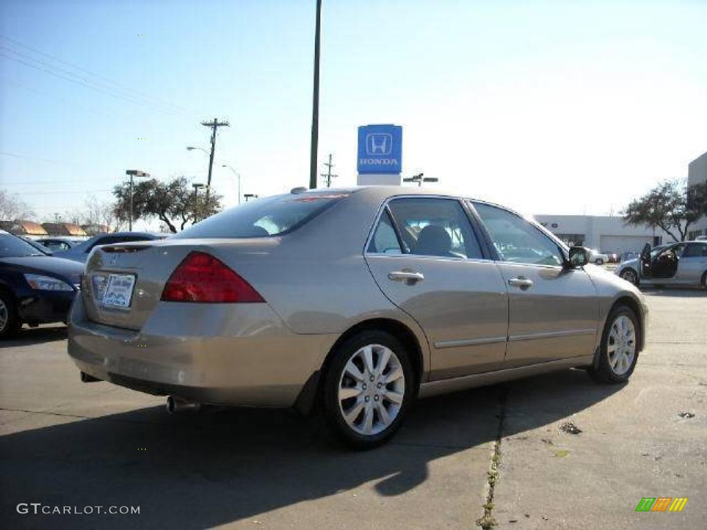 2006 Accord EX-L V6 Sedan - Desert Mist Metallic / Ivory photo #5
