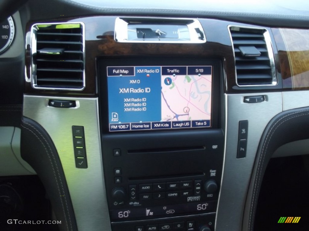 2009 Cadillac Escalade Platinum AWD Navigation Photos