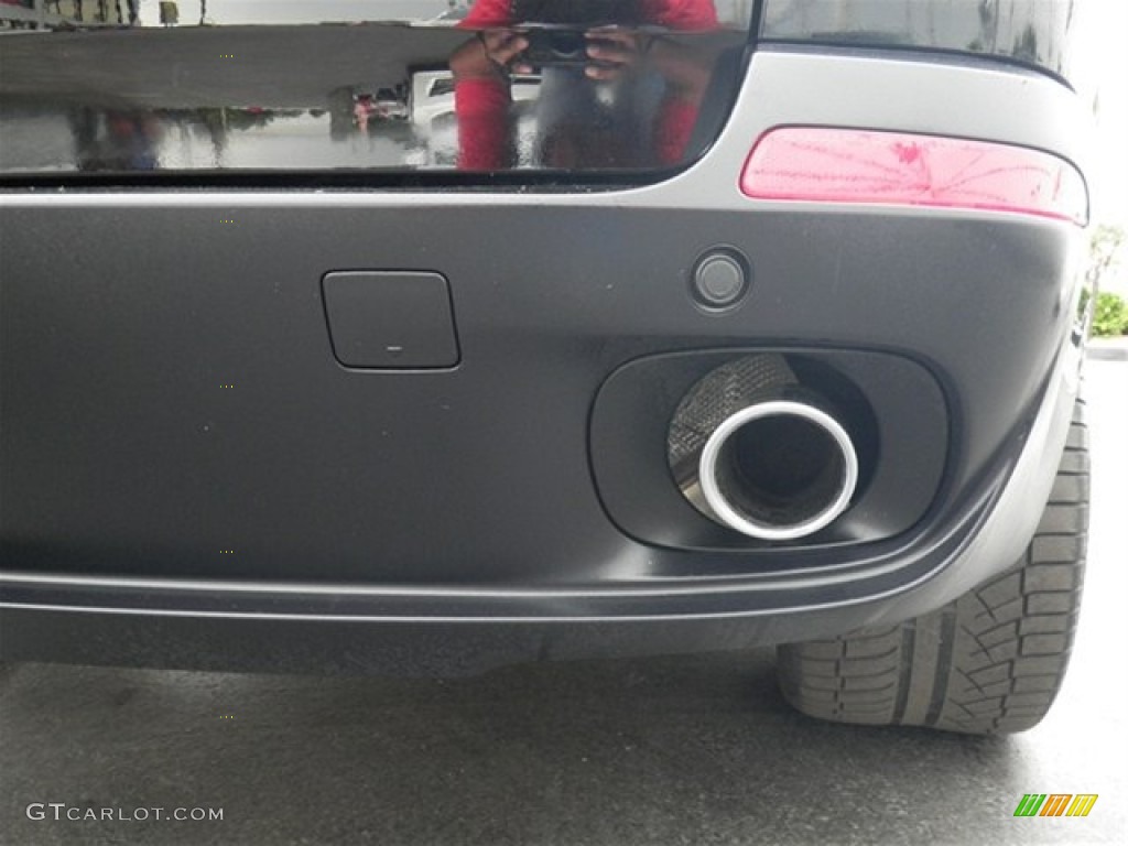 2009 BMW X5 xDrive30i Exhaust Photos