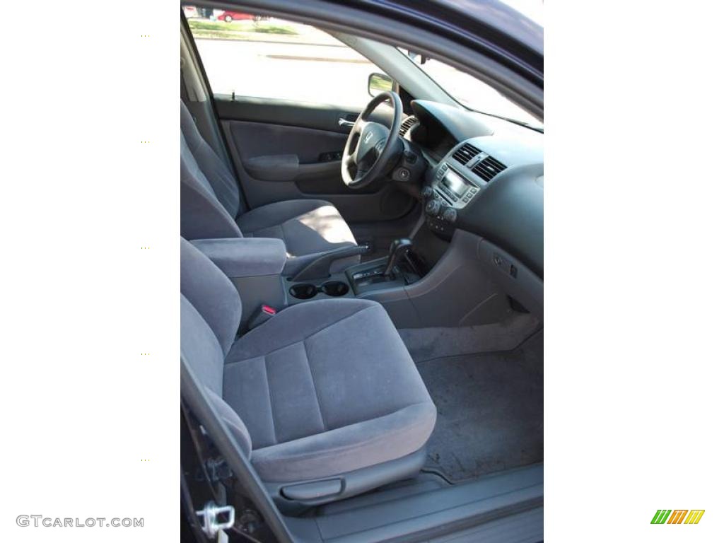 2006 Accord Value Package Sedan - Royal Blue Pearl / Gray photo #17