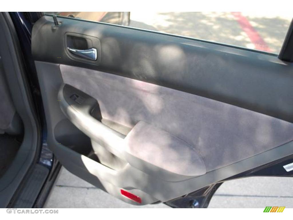 2006 Accord Value Package Sedan - Royal Blue Pearl / Gray photo #18